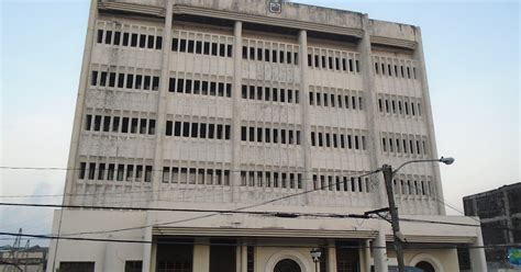 yrreverre square building|Philippine National Bank .